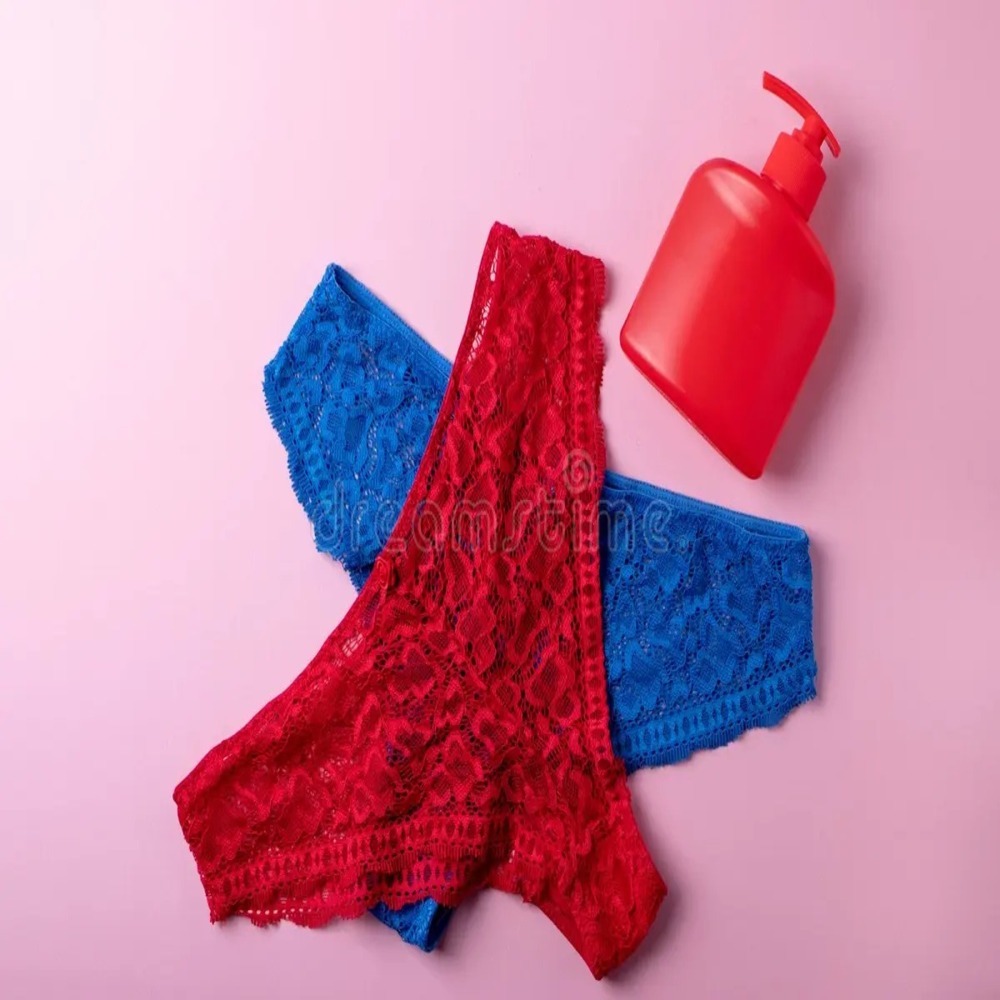 Blue for (Sat) Red for (Sun)